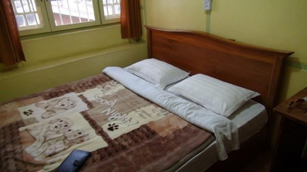 Yee Shin Guest House Hsipaw Exteriör bild