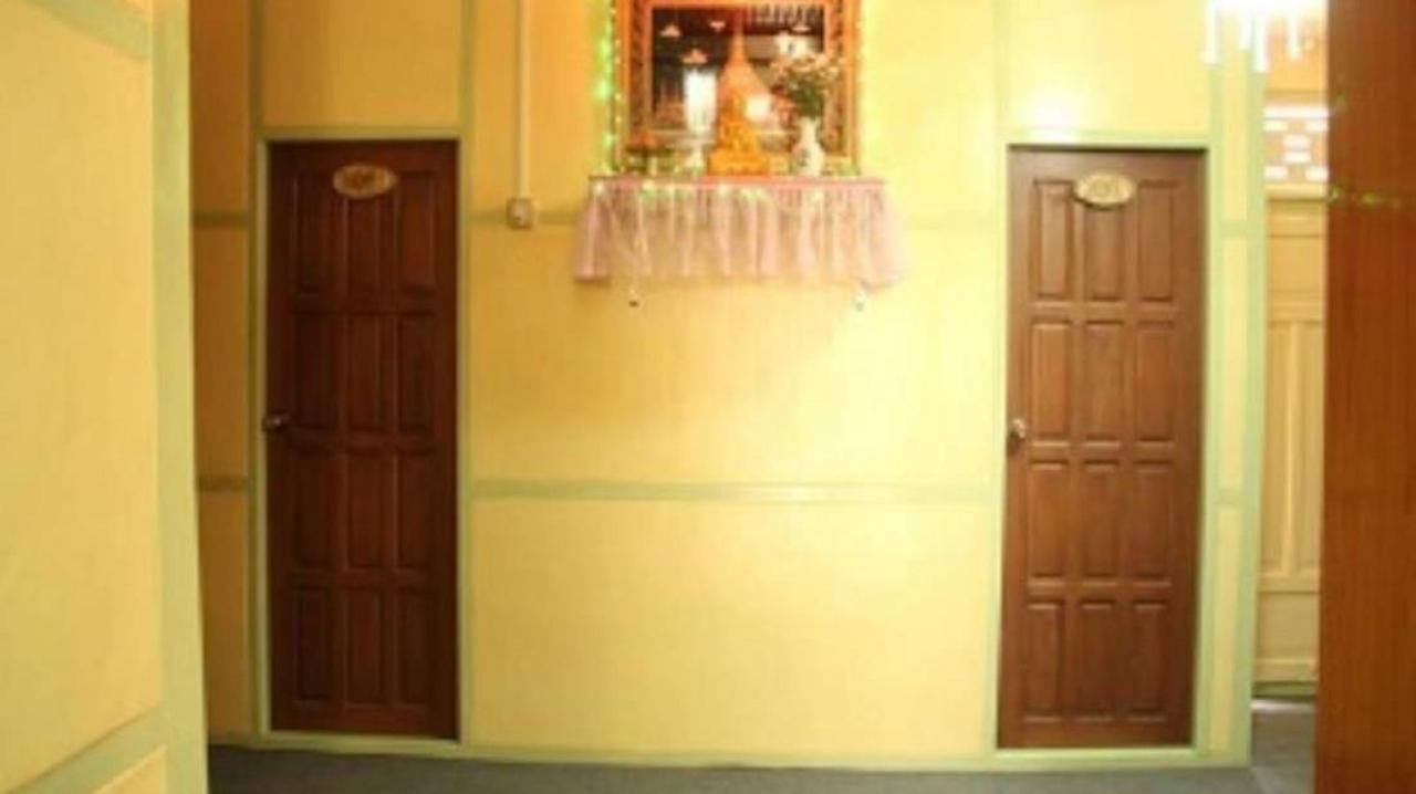 Yee Shin Guest House Hsipaw Exteriör bild